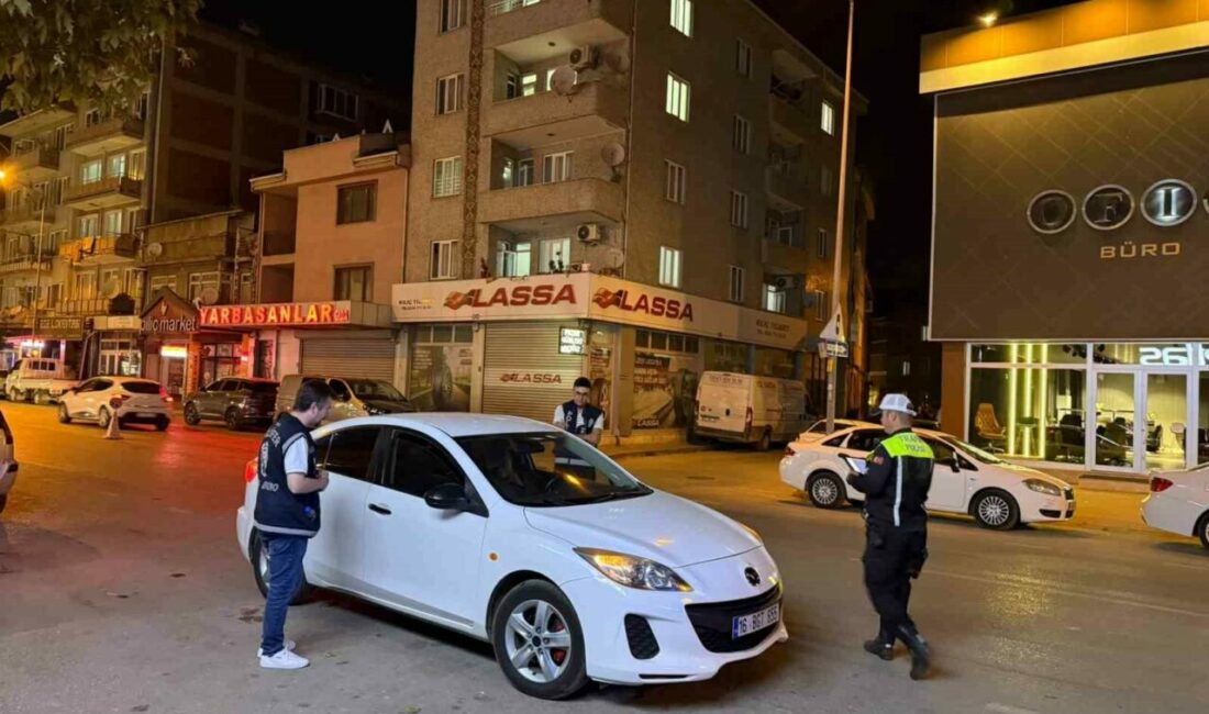 İnegöl’de polis kuş uçurtmadı, bin 412 kişi sorgulandı Bursa’nın İnegöl ilçesinde polis ekiplerince 200 personelin katılımıyla gerçekleştirilen asayiş