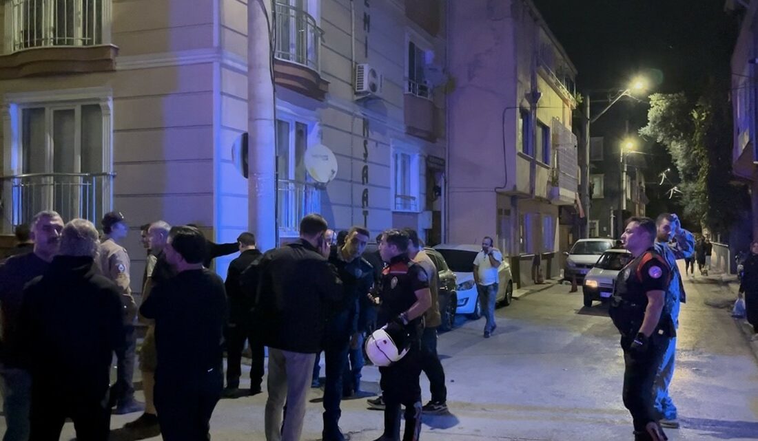 Kalabalık gruba laf attı, dayak yedi: Silahı çekip yanlışlıkla kendini vurdu Bursa’nın Osmangazi ilçesinde parkta iki grup arasında çıkan tartışma silahlı