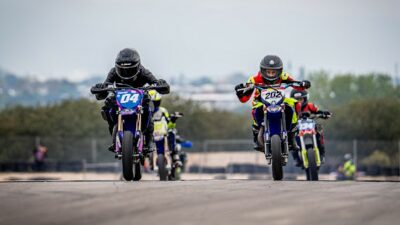 Türkiye Süpermoto Şampiyonası’nın heyecanı Bursa’da yaşanıyor. Bursa Büyükşehir Belediyesi Motor