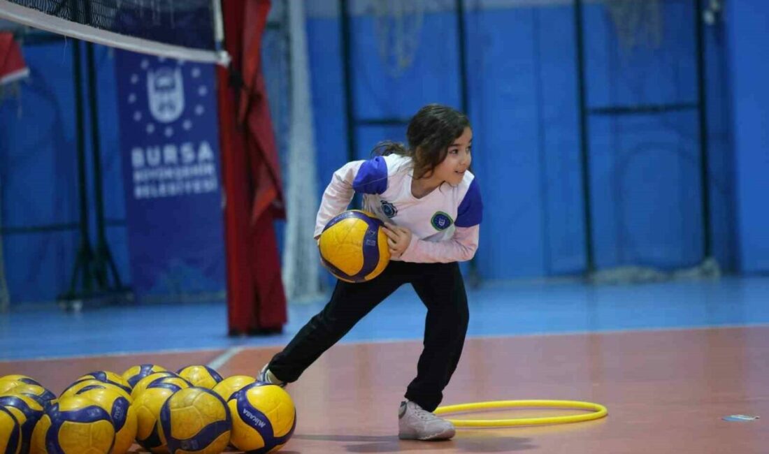 Bursa Büyükşehir Belediyesi tarafından düzenlenen Kış Spor Okulları’nda yeni dönem