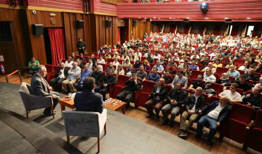 Kuruluştan yükselişe Bursa’nın önemi Bursa Büyükşehir Belediyesi tarafından Bursa’nın Fethi’nin 700. yılı etkinlikleri kapsamında