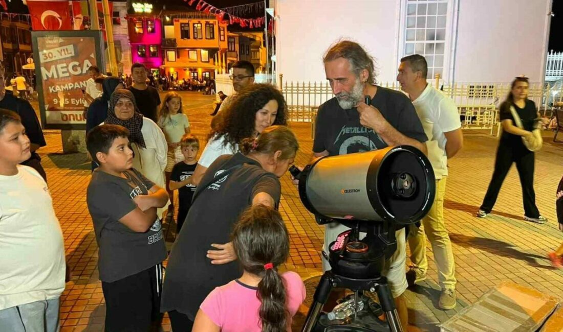 Mudanya’da bilim dolu gece Bursa Büyükşehir Belediyesi tarafından bilimi toplumun tüm kesimleriyle buluşturmak ve