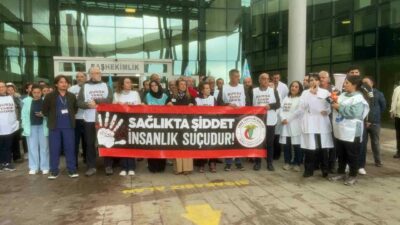 Bursa’da sağlık meslek örgütleri, Mudanya Devlet Hastanesi’nde görev yapan bir