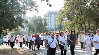 Nilüfer Belediyesi, Dünya Alzheimer Ayı etkinlikleri kapsamında toplumsal farkındalık oluşturmak