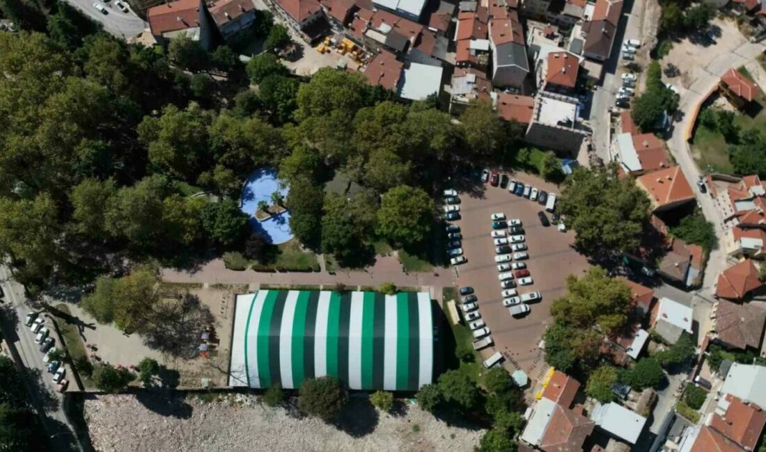 O mahallelinin çehresi, Polis Evi ile değişti Bursa’nın Osmangazi ilçesindeki Pınarbaşı Mahallesi’nde geçmişte vatandaşların oturmaktan çekindiği, güvenlik