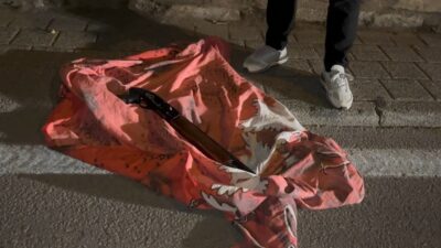 Bursa’nın Osmangazi ilçesinde annesiyle tartışan E.A. (18), iddiaya göre, evden