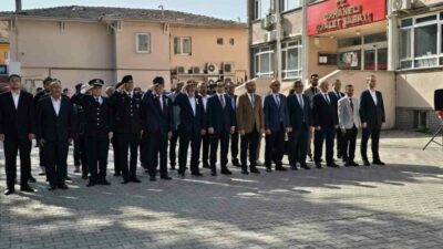 Bursa’nın Orhaneli ilçesinde gaziler günü törenle kutlandı. Orhaneli Hükümet binası