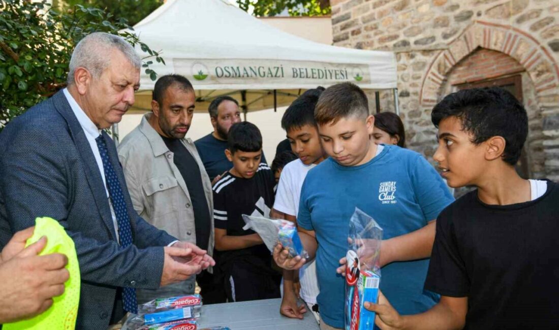 Osmangazi’de çocukların yüzünü güldüren buluşma Osmangazi Belediyesi ile Yeşil Bursa Roman Dernekleri Federasyonu, Dünya Halk