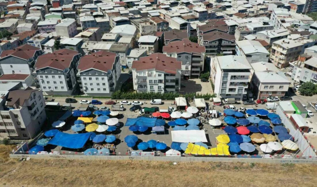 Osmangazi’de modern bir pazar alanı daha hizmete girdi Osmangazi’de yaşayan vatandaşların mutlu, huzurlu ve konforlu bir şekilde alışveriş