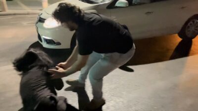 Bursa’da anayolda ters yola giren kadın sürücü, olayı görüntüleyen basın