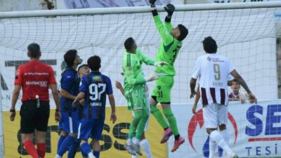 TFF 2. Lig Kırmızı Grup 3. haftasında İnegölspor sahasında Karacabey