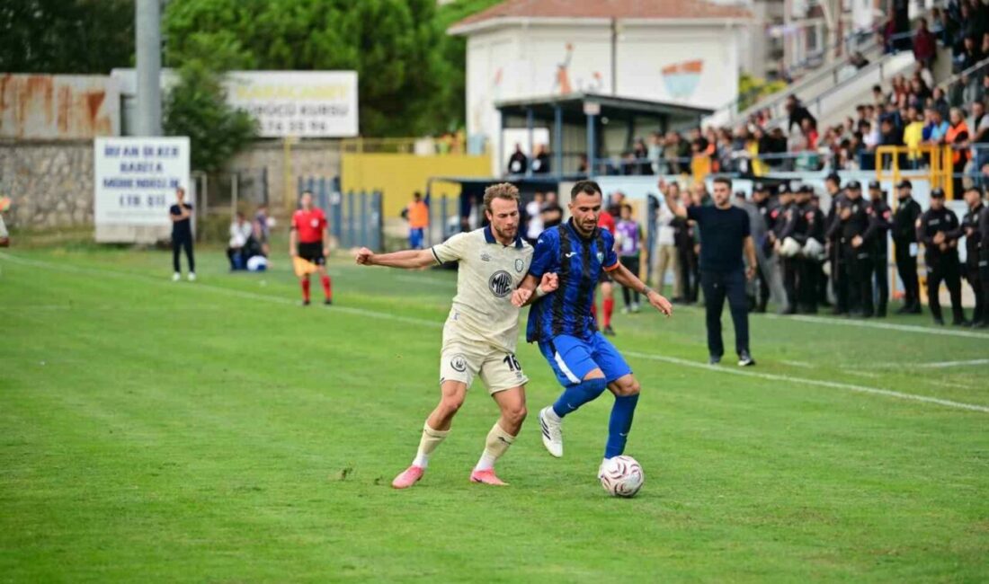 TFF 2. Lig: Karacabey Belediyespor: 1 – MKE Ankaragücü: 4 TFF 2. Lig Kırmızı Grup 4. hafta karşılaşmasında Karacabey Belediyespor,