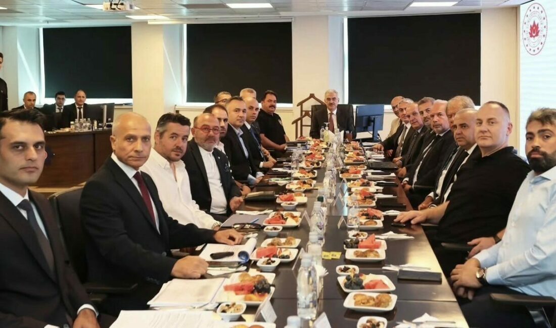 Türkiye-İtalya maçı öncesi Bursa’da güvenlik toplantısı A Milli Futbol Takımı’nın 28 Eylül’de Bursa’da İtalya ile oynayacağı