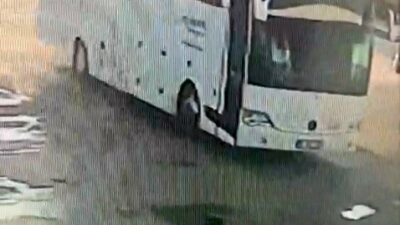 Manisa’nın Akhisar ilçesi yakınlarında tırla çarpışan ve 11 kişinin hayatını