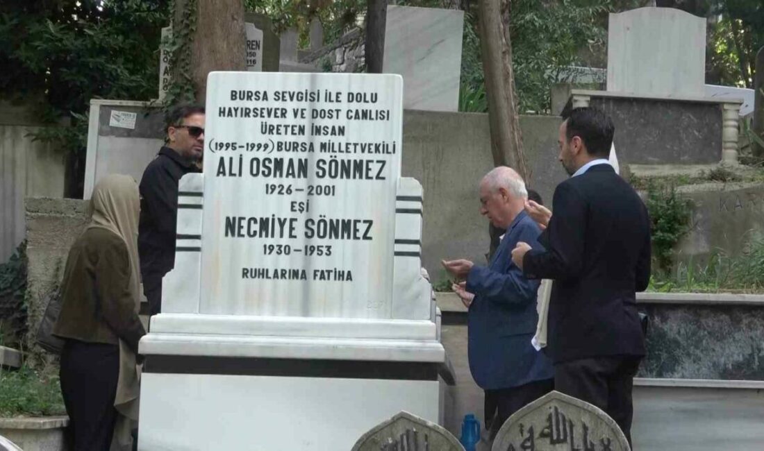 Ali Osman Sönmez, vefatının 25’inci yılında anıldı Bursa’nın duayen iş insanlarından Ali Osman Sönmez, vefatının 25’inci yıl