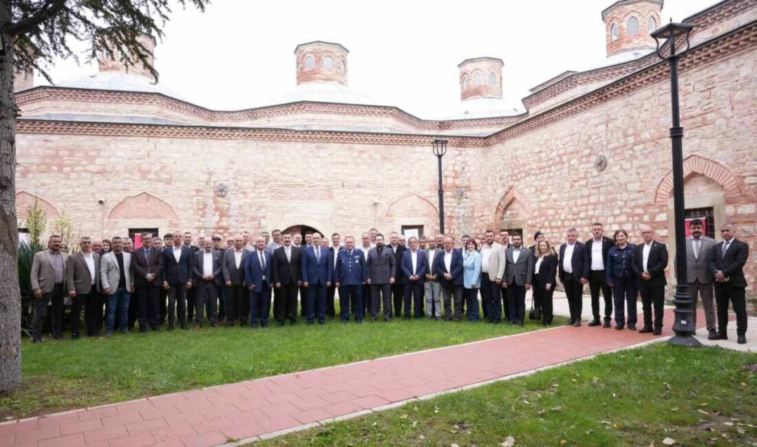 Yenişehir Belediye Başkanı Ercan Özel, 19 Ekim Muhtarlar Günü dolayısıyla