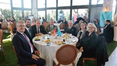 Nilüfer Belediye Başkanı Şadi Özdemir, 19 Ekim Muhtarlar Günü dolayısıyla