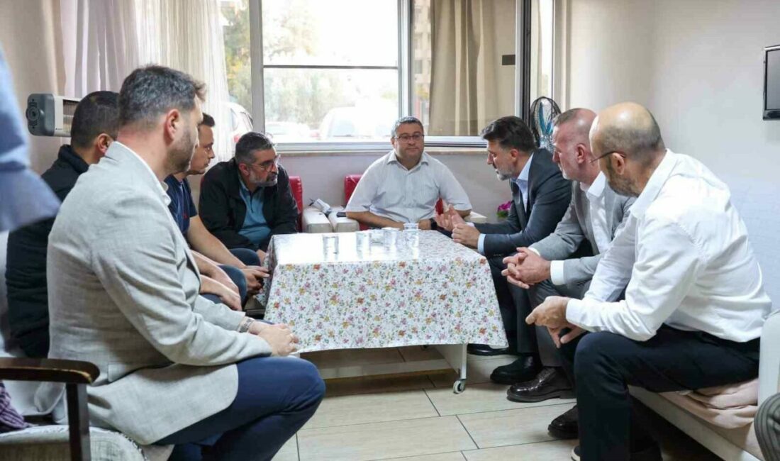 Başkan Vekili Biba acı günde vatandaşları yalnız bırakmadı Bursa Büyükşehir Belediye Başkan Vekili Şahin Biba, Manisa’nın Akhisar ilçesinde