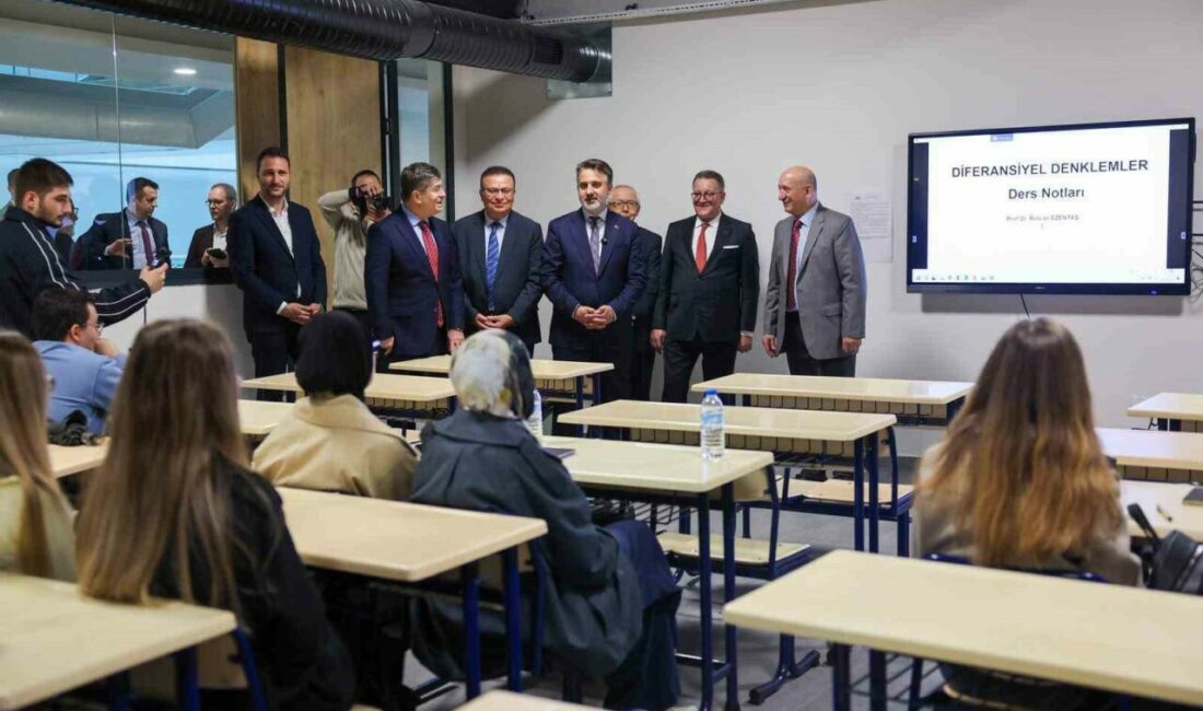 Bursa Büyükşehir Belediye Başkan Vekili Şahin Biba, üniversiteli gençlere seslenerek,