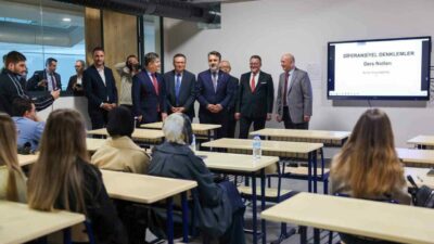 Bursa Büyükşehir Belediye Başkan Vekili Şahin Biba, üniversiteli gençlere seslenerek,