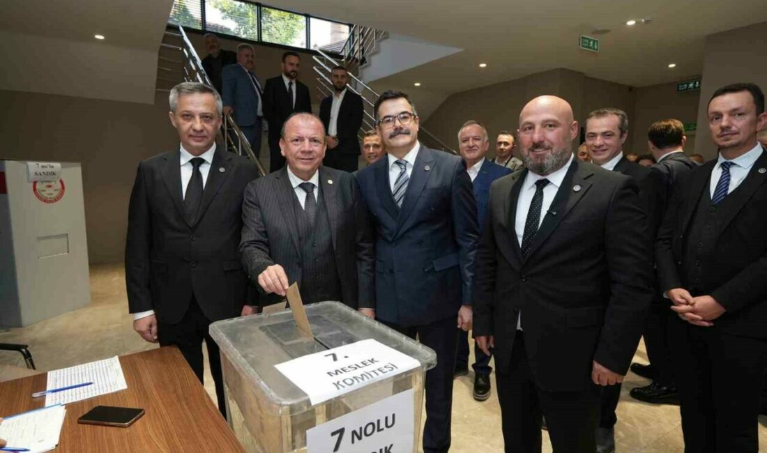 Bursa Ticaret Borsası’nda gerçekleştirilen seçimlerde 52 meslek komitesi üyesi ile