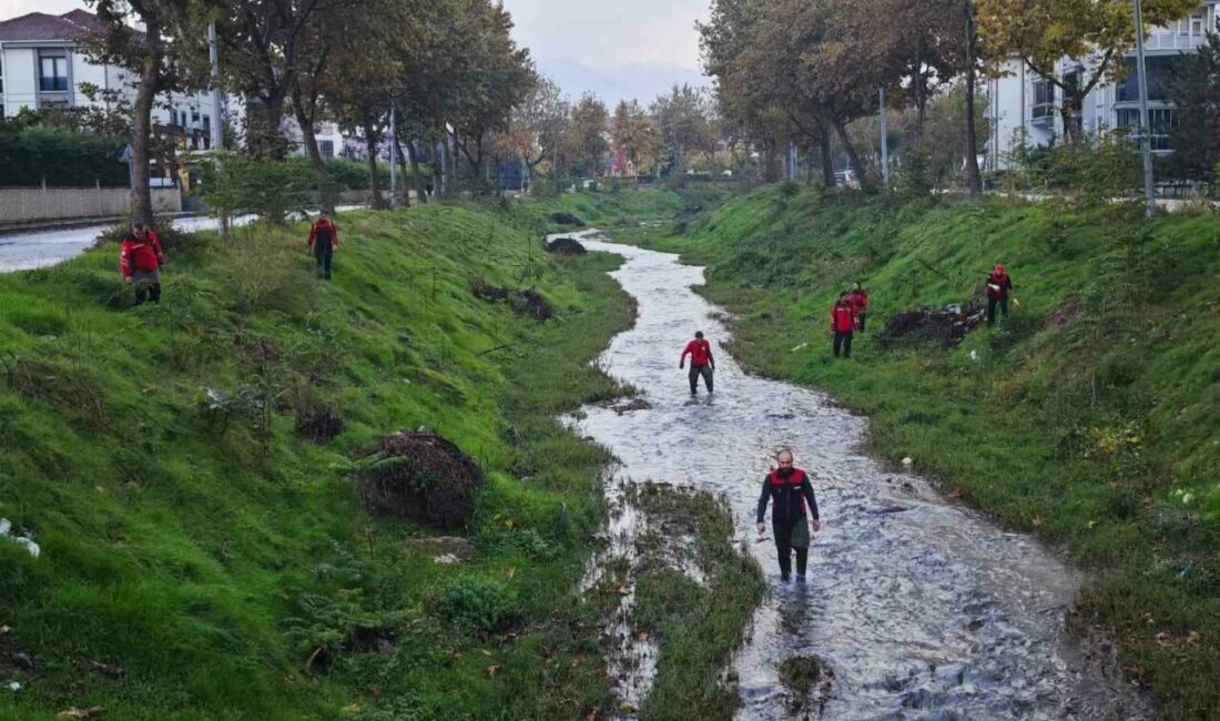 Bursa’da 2 gündür kayıp şahsı arama çalışmaları sürüyor Bursa’nın İnegöl ilçesinde 2 gündür kendisinden haber alınamayan Emrah Gedik’i