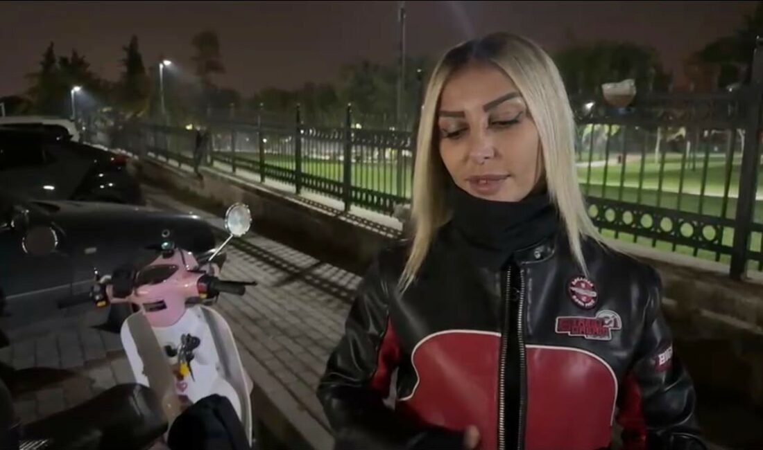 Bursa’da “Acemi değiliz” dedi, 2 dakika sonra kaza yaptı Bursa’da motosikletinin ayna ve gaz kolundaki ayarların bozuk olması nedeniyle