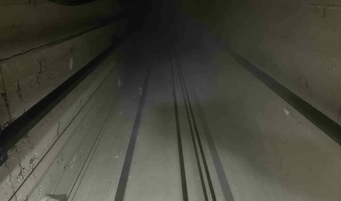 Bursa’da bir apartmandan yükselen yoğun duman, vatandaşlara korku dolu anlar