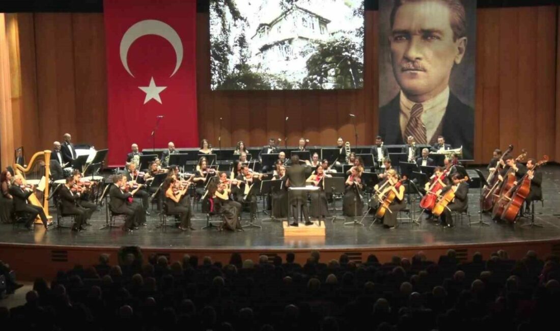 Bursa’da Cumhuriyet coşkusu senfonik ezgilerle yükseldi Bursa’da Cumhuriyet’in 103’üncü yıl dönümü dolayısıyla düzenlenen özel konserde, Bursa