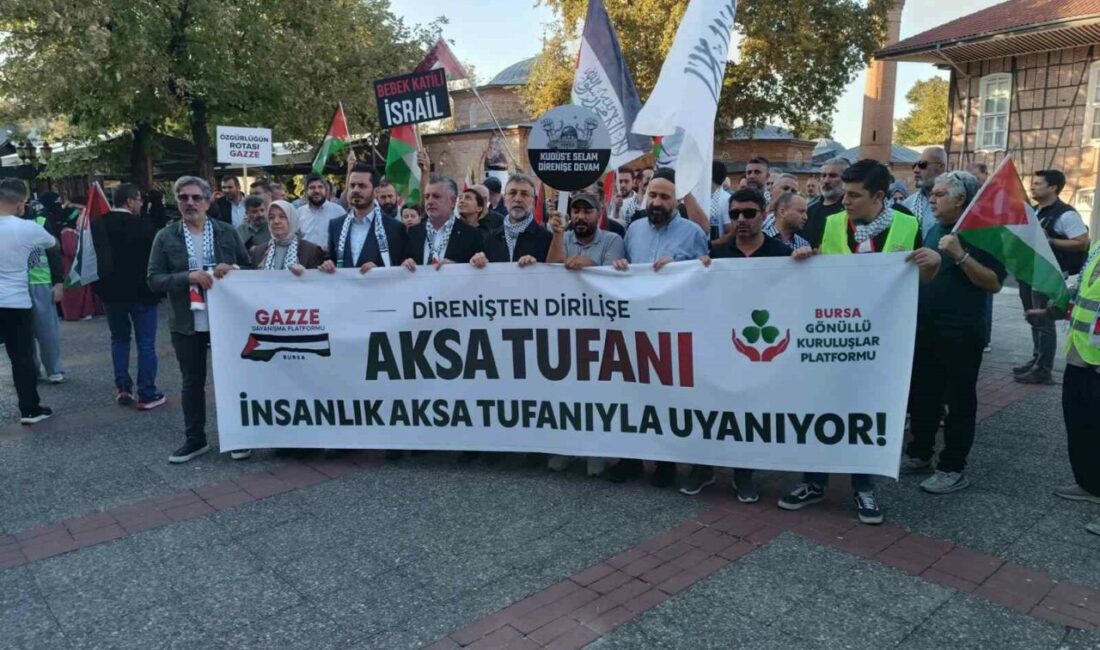 Bursa’da Filistin’e destek yürüyüşü düzenlendi Bursa’da “Direnişten Dirilişe Aksa Tufanı” yürüyüşünde çok sayıda vatandaş, Filistin’e