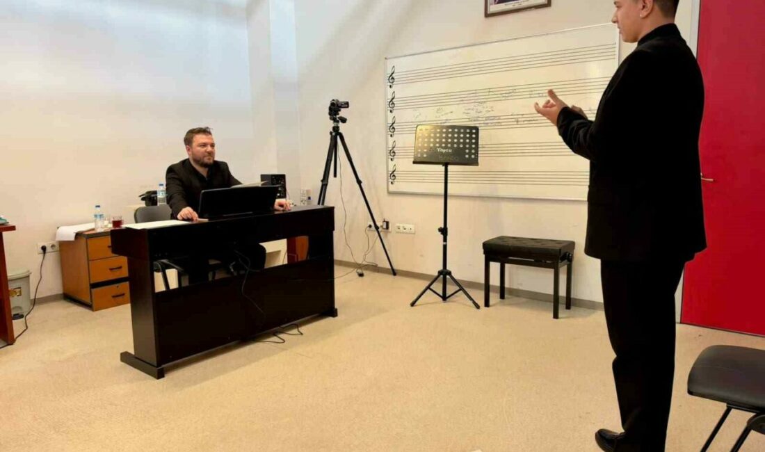 Bursa’da gençlerin sanat yolculuğu başlıyor Bursa Büyükşehir Belediyesi, çocukları ve gençleri sanatla buluşturmak amacıyla hayata