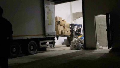 Bursa’nın İnegöl ilçesinde faaliyet gösteren bir giysi fabrikasında, 2 aydır