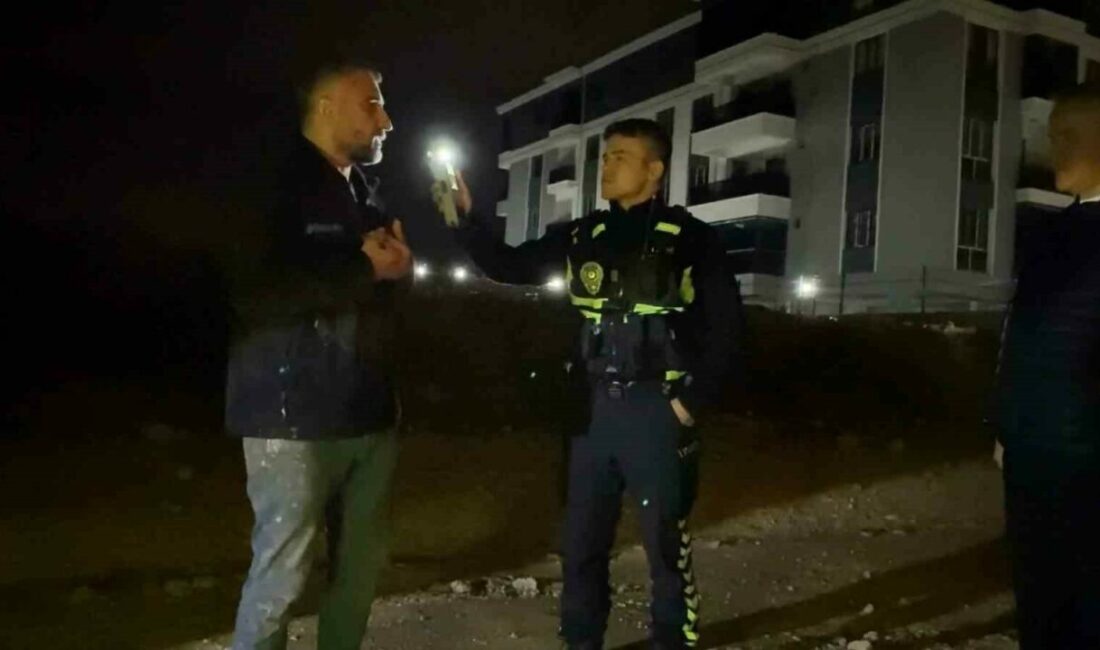Bursa’da nefes kesen kovalamaca…”Bu arabayı cinler mi sürüyor?” Bursa’nın İnegöl ilçesinde polisin “dur” ihtarına uymayarak kaçan alkollü sürücü,