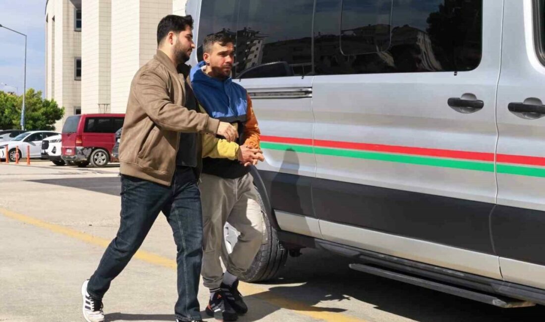 Bursa’nın İnegöl ilçesinde polisten kaçan şüphelinin üzerinde yaklaşık 50 gram