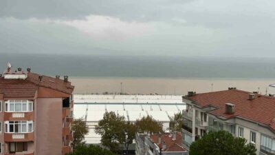 Bursa genelinde gece saatlerinden beri etkili olan yağışların ardından sel
