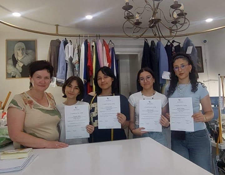 Bursa’dan Avrupa’ya uzanan eğitim köprüsü Osmangazi Borsa İstanbul Kız Mesleki ve Teknik Anadolu Lisesi öğrencileri,