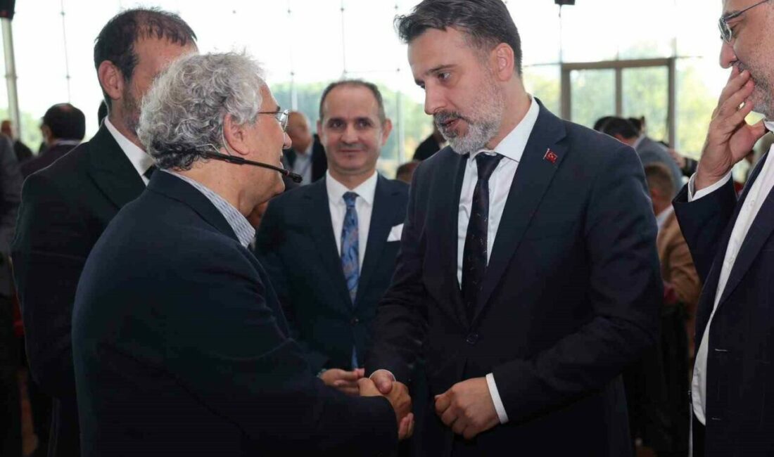 Bursa’nın gelecek yol haritası ortak akılla hazırlanıyor Bursa Büyükşehir Belediyesi tarafından düzenlenen Bursa Strateji Çalıştayı’nda, şehrin 2030