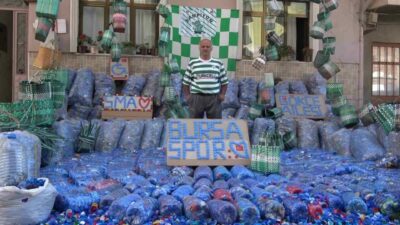 Bursa’da yıllardır plastik kapak toplayarak ihtiyaç sahiplerine destek olan 62
