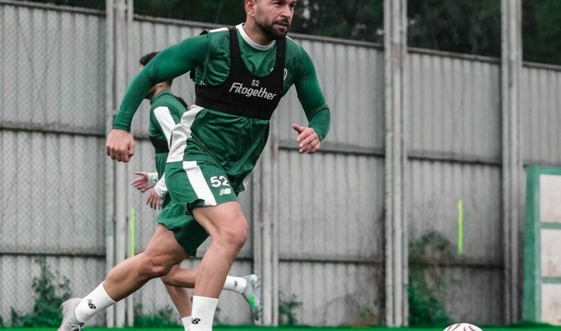 Bursaspor’da Bandırmaspor mesaisi sürüyor Bursaspor, Trendyol 1. Lig’in 13. haftasında sahasında karşılaşacağı Bandırmaspor maçının