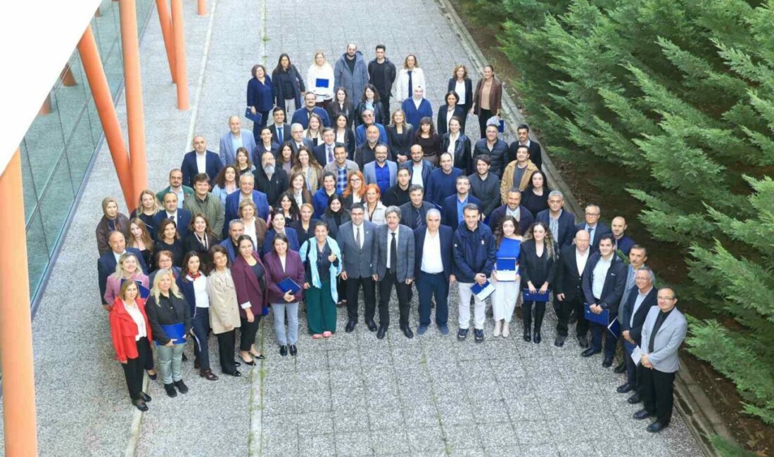 BUÜ’de akademik başarı buluşmaları devam ediyor Bursa Uludağ Üniversitesi (BUÜ) Ar-Ge Koordinatörlüğünün düzenlediği buluşmada üniversitenin araştırma