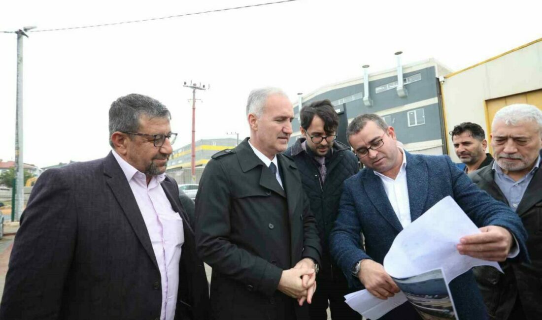 Cumhuriyet mahallesinde 32 araçlık otopark uygulaması tamamlandı İnegöl Belediyesi’nin Cumhuriyet Mahallesi Alapınar Sokakta yapımını tamamladığı 32 araçlık