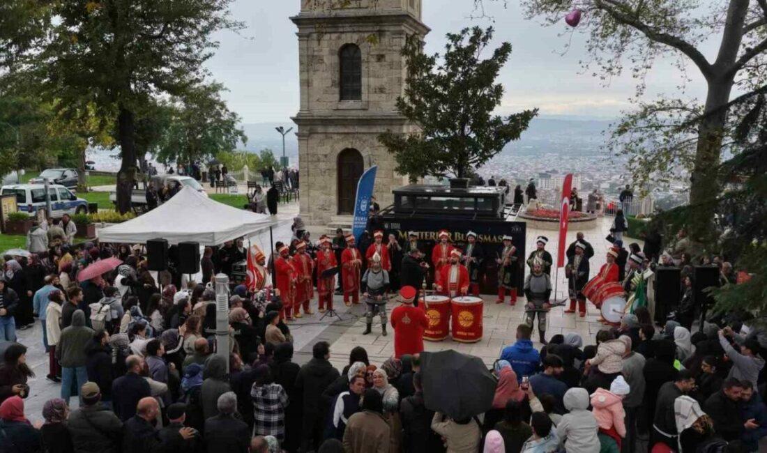 Fethin 700. yılında ‘Mehterler Buluşması’ Bursa’nın fethinin 700. yılı etkinlikleri kapsamında düzenlenen ‘Mehterler Buluşması’, meydan