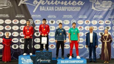 Yıldırım Belediyespor Kulübü’nün genç güreşçileri, Hırvatistan’da düzenlenen U17 Balkan Güreş