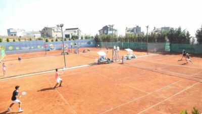 Nilüfer Belediyesi’nin katkılarıyla Yenigün Tenis Kulübü’nün ev sahipliğinde düzenlenen 4.