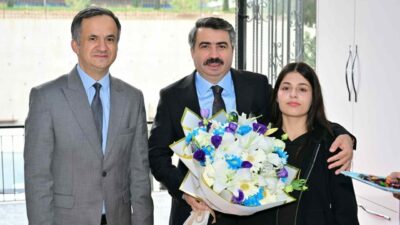 Yıldırım Belediye Başkanı Oktay Yılmaz, Ahmet Vefik Paşa Anadolu Lisesi’ni