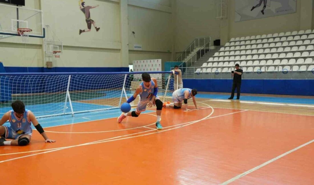 Gözler kapandı, empati kazandı Bursa’da 15 Ekim Dünya Beyaz Baston Görme Engelliler Günü dolayısıyla