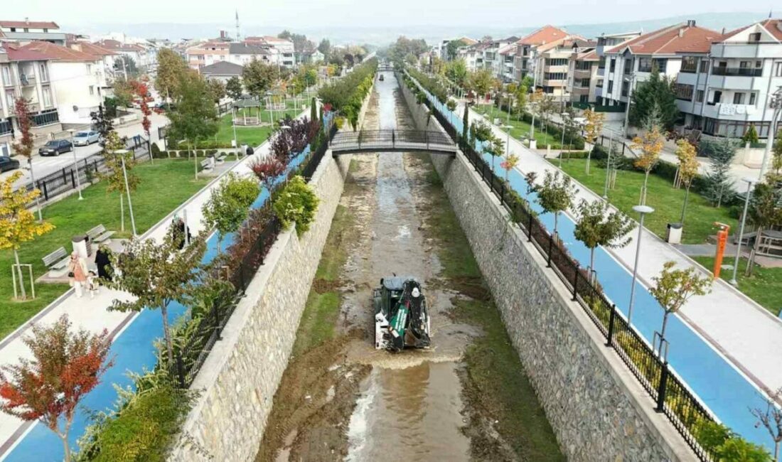 İnegöl Belediyesi, kış mevsimi öncesi beklenen yağışlar nedeniyle Kanal İnegöl’de