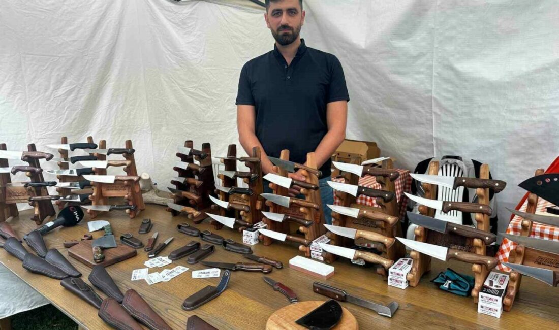 Kök ceviz saplı bıçakları Japonya dahil 11 ülkeye ihraç etti Bursa’da 8 yıldır bıçakçılık yapan Adem Çoban’ın, hayvan sağlığı için