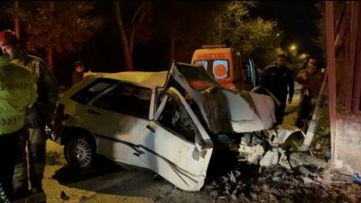 Bursa’nın Osmangazi ilçesinde kontrolden çıkan otomobilin duvara çarpması sonucu meydana