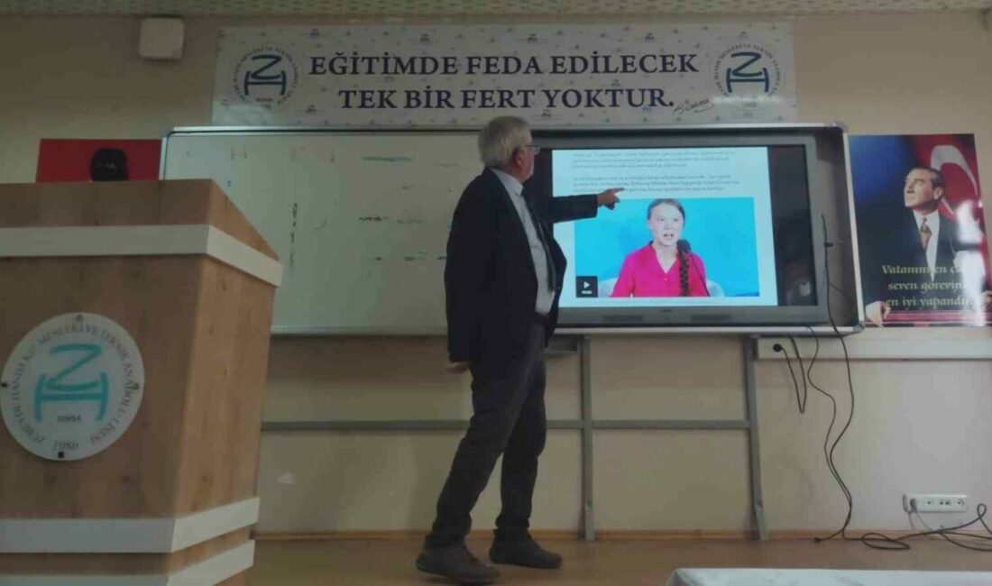 Küresel ısınma alarmı: Öğrencilere kritik uyarılar Sürdürülebilirlik ve çevre bilinci odaklı çalışmalarını sürdüren HasTavuk, Zübeyde Hanım